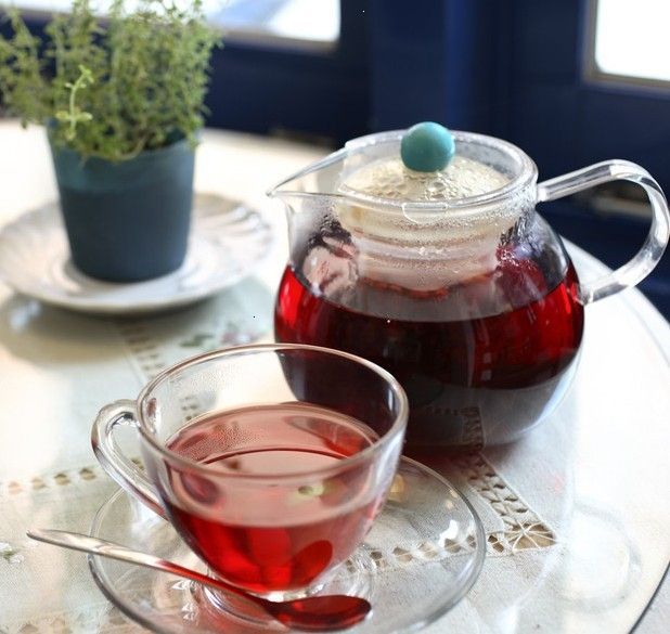 紫砂壶图片：冬季喝红茶的10大好处 - 美壶网