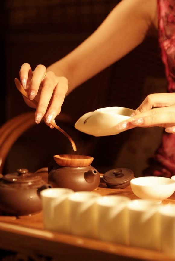 紫砂壶图片：饮用茶叶的好处与坏处 - 美壶网