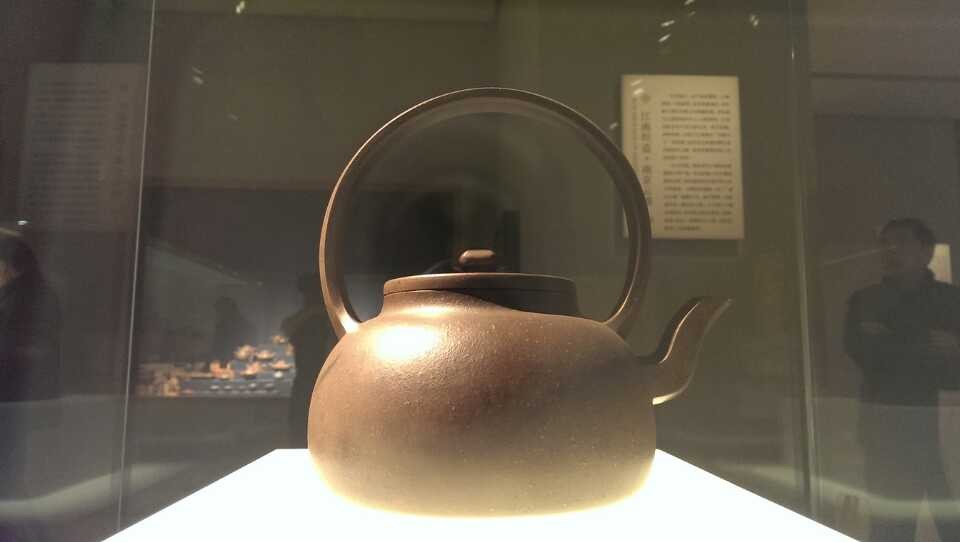 紫砂壶图片：南京博物院部分名家紫砂作品展示（一） - 美壶网