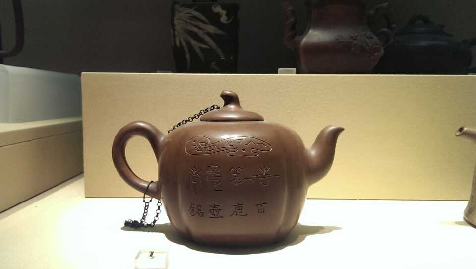 紫砂壶图片：南京博物院部分名家紫砂作品展示（一） - 美壶网