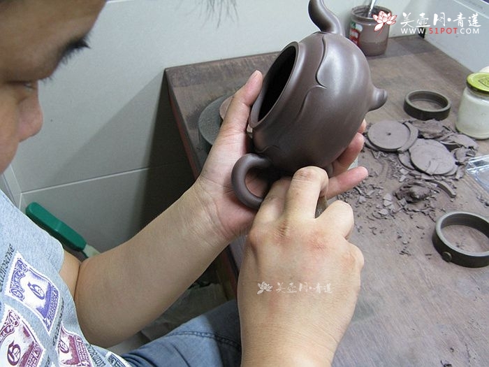 紫砂壶图片：美壶网