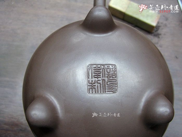 紫砂壶图片：美壶网