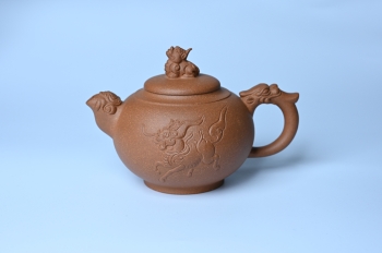 紫砂壶图片：美壶特惠 精致降坡泥祥瑞壶 茶人醉爱 - 美壶网