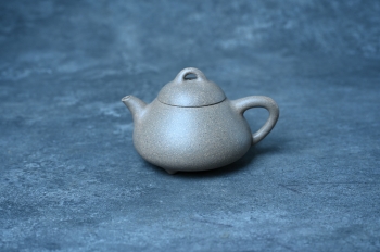 紫砂壶图片：美壶特惠 特好松花段泥精工乳瓢茶壶 茶人醉爱 - 美壶网